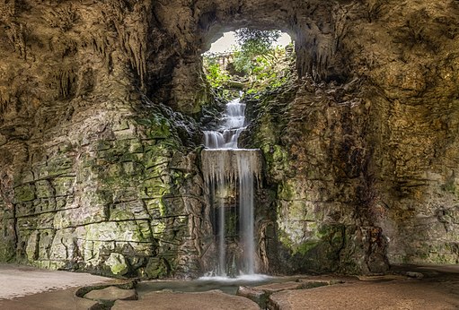 cascade fontaine paris 19 parc de buttes chaumont